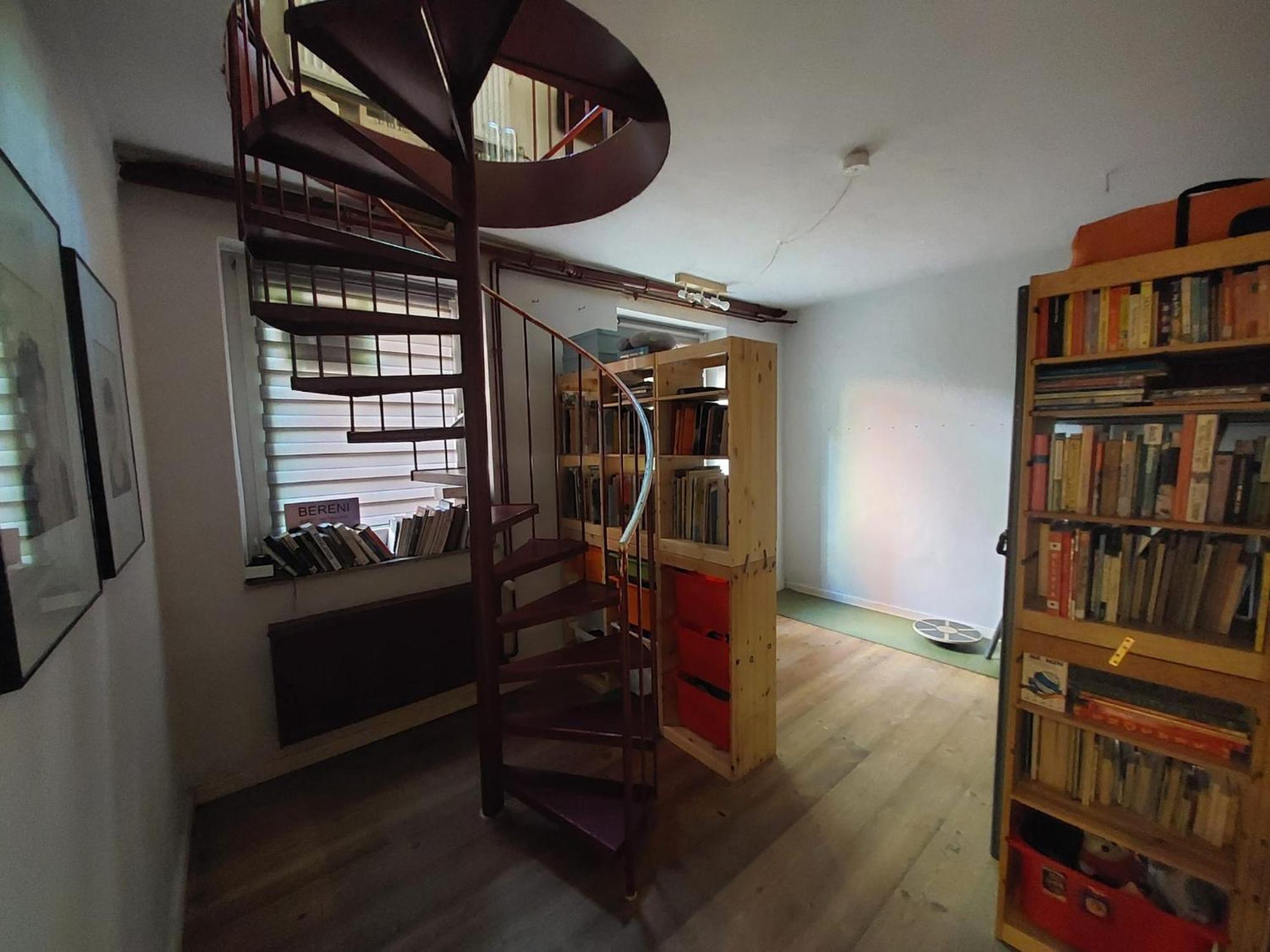 Lejlighed Family Friendly Funhouse Centrally Located In Ottensen